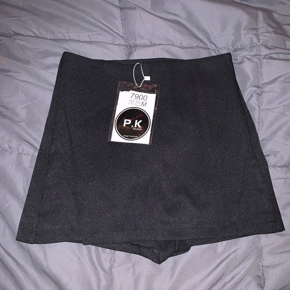 Skort